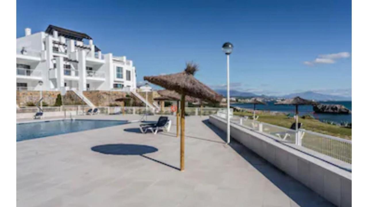 Casares Del Mar Luxury Apartment Malaga Exterior photo