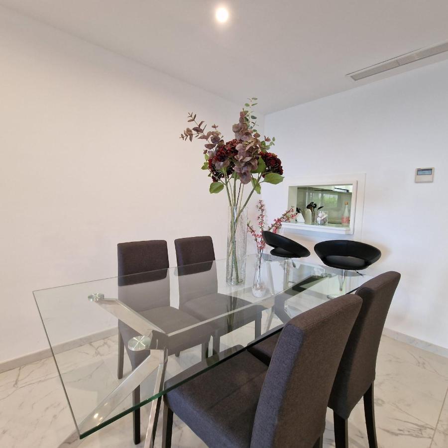 Casares Del Mar Luxury Apartment Malaga Exterior photo