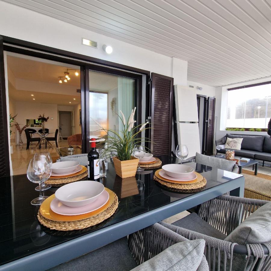 Casares Del Mar Luxury Apartment Malaga Exterior photo